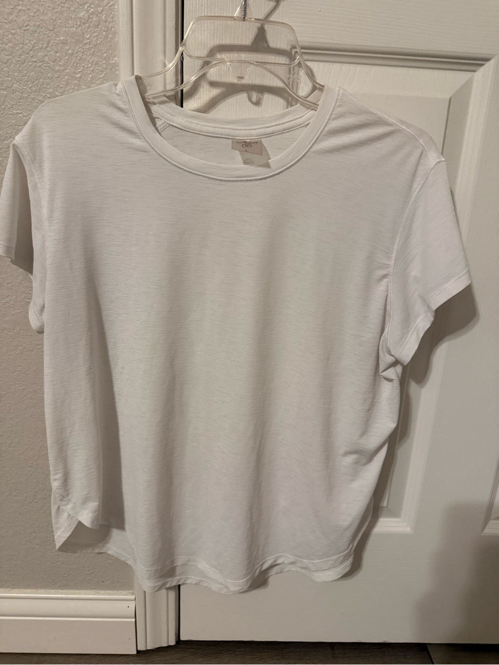 CALIA by Carrie Underwood White Short-Sleeve Crewneck Tee
